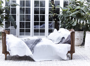 Bonne Mere Single quilt and pillow set White