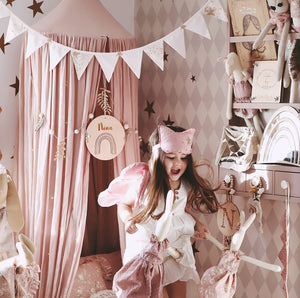 Glitter stars powder pink bunting to decorate little girls room