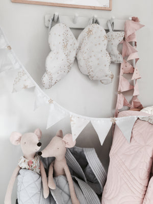 Bonne Mere glitter stars mist bunting