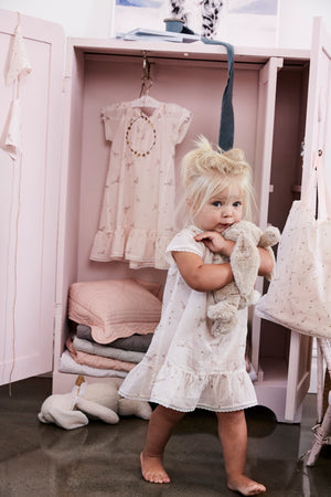 little girl wearing sweet sippy print pink nighties
